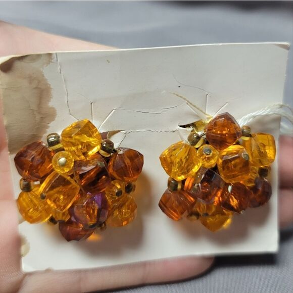 Vintage 1950's Amber beaded clip-on earrings from West Germany - Picture 5 of 11